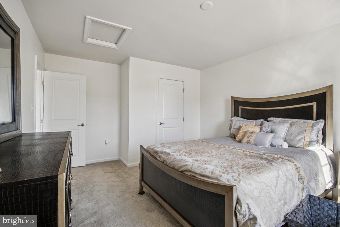 LEES PARKE - Residential