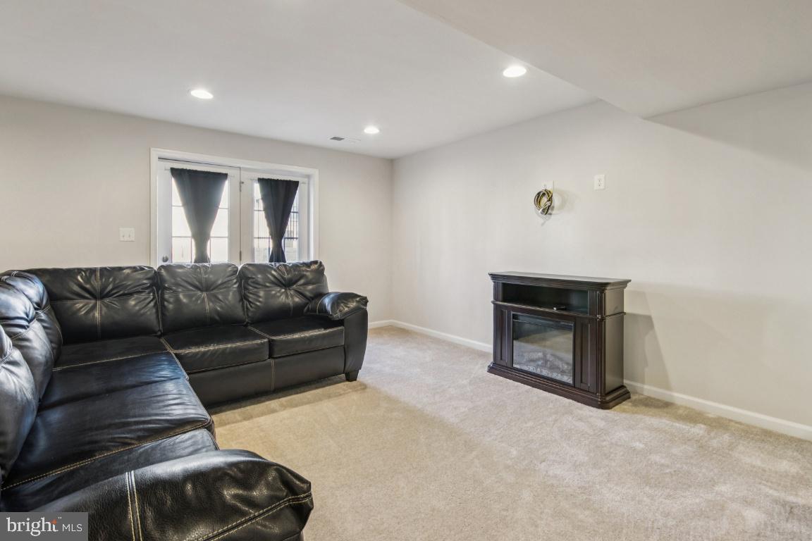 LEES PARKE - Residential