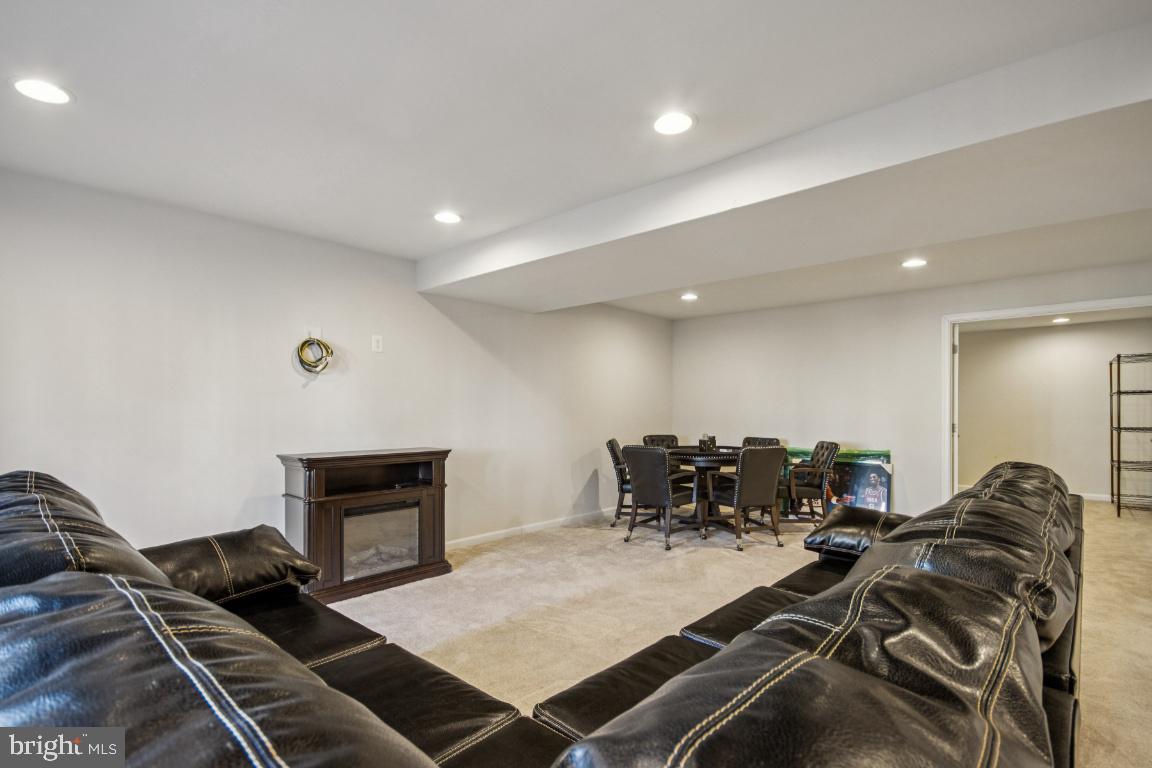 LEES PARKE - Residential