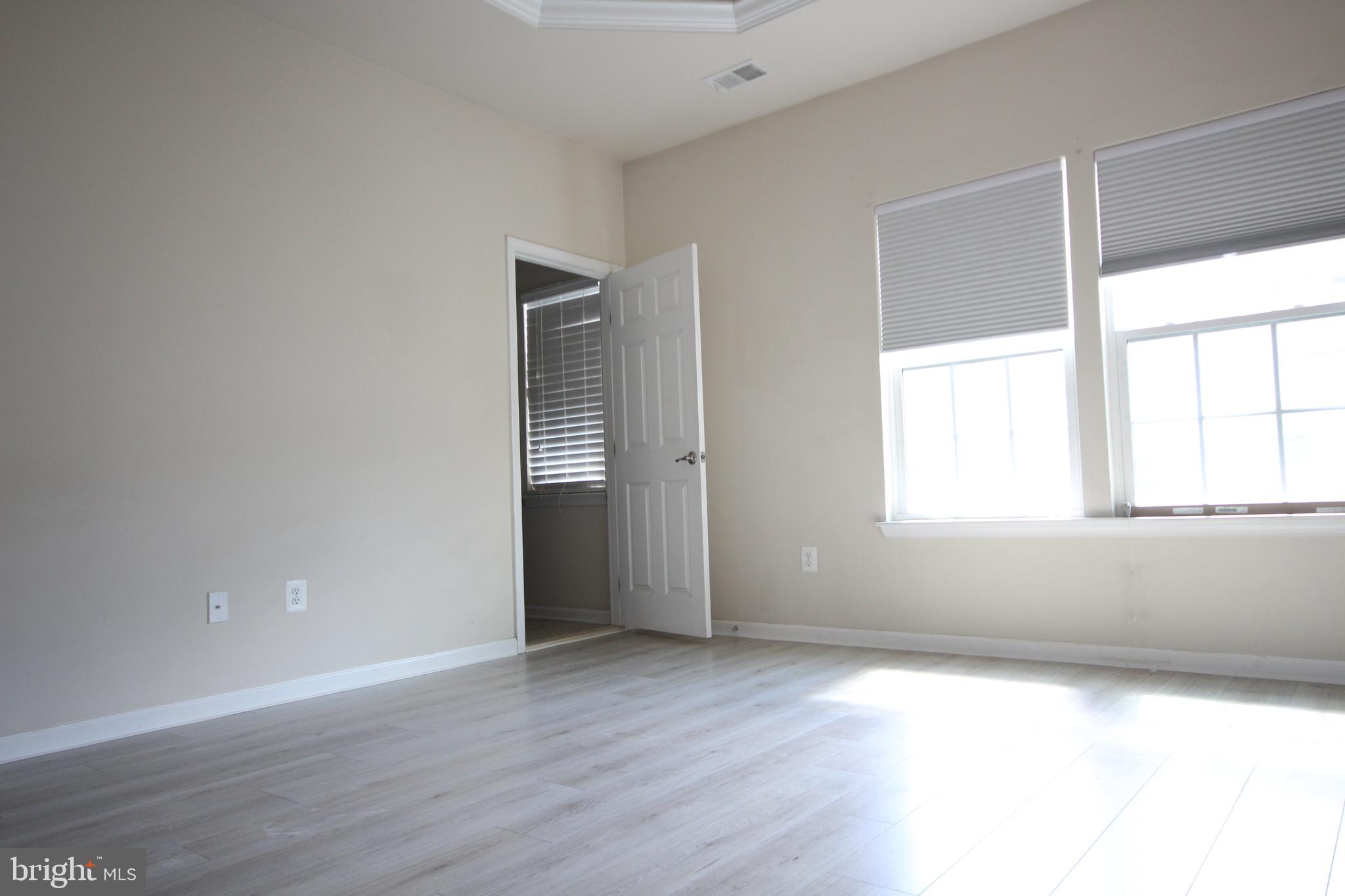 PINE RIDGE CROSSING - Residential