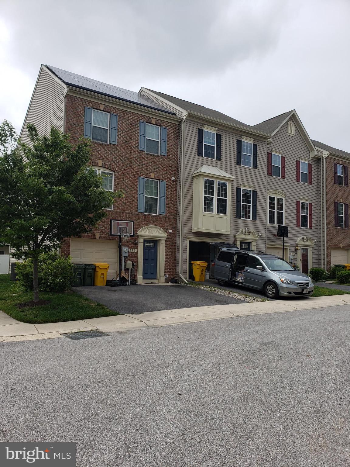 PINE RIDGE CROSSING - Residential
