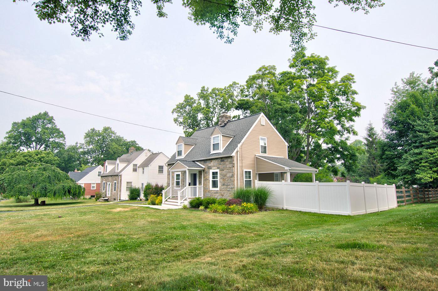COLONIAL PARK - Residential