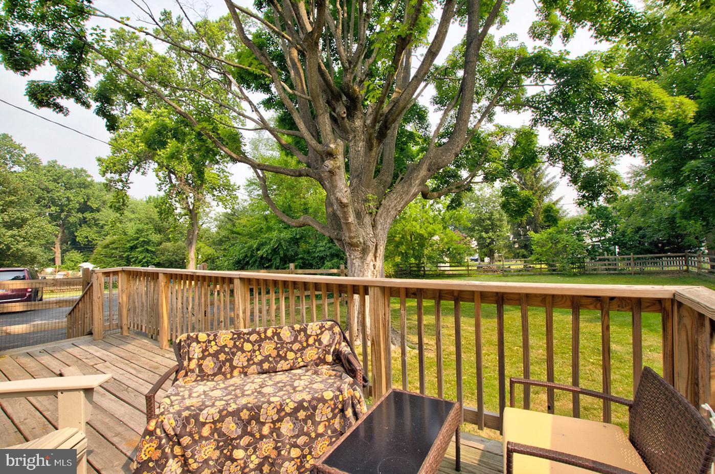 COLONIAL PARK - Residential