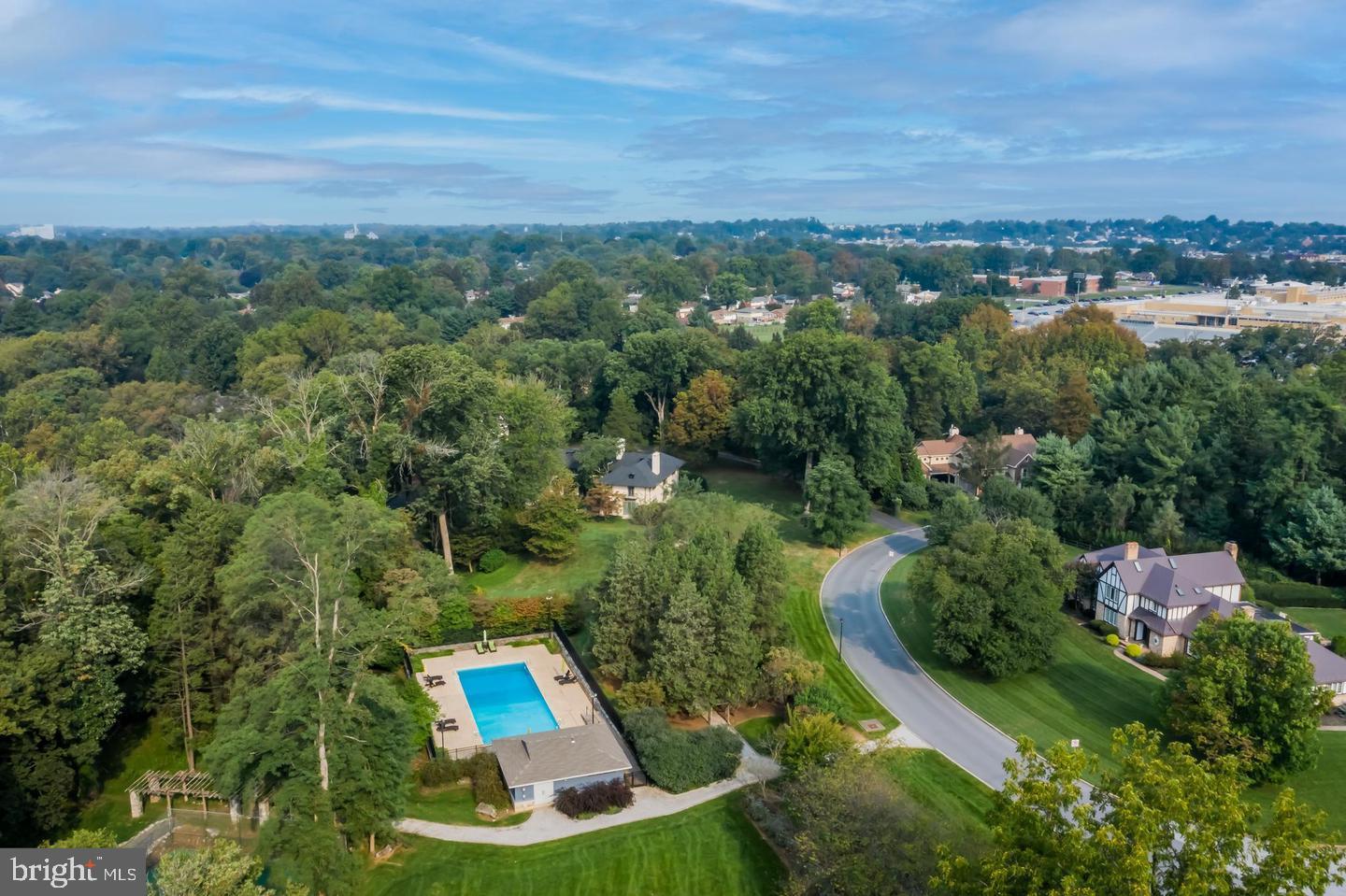 THE CLIFFS - Residential