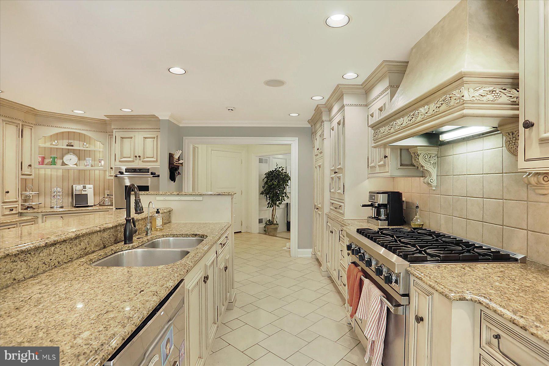 THE CLIFFS - Residential