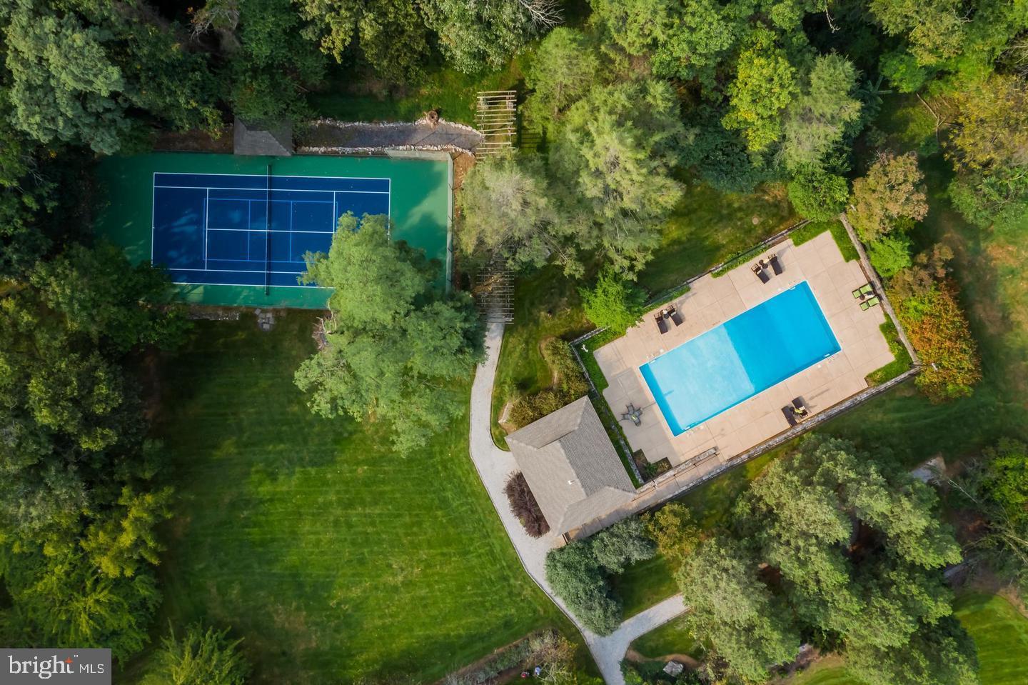 THE CLIFFS - Residential