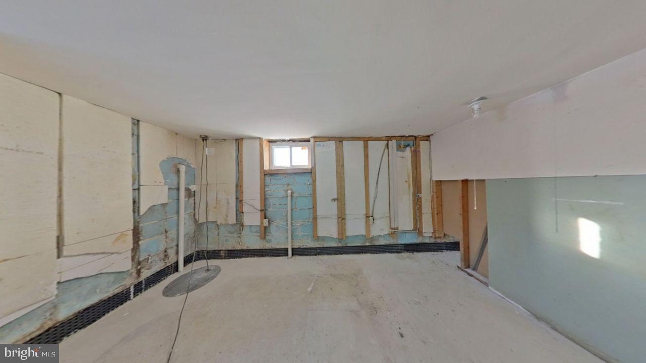 ALDERWOOD PARK - Residential