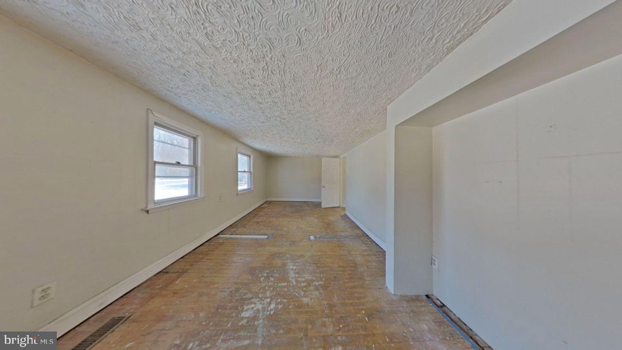 ALDERWOOD PARK - Residential