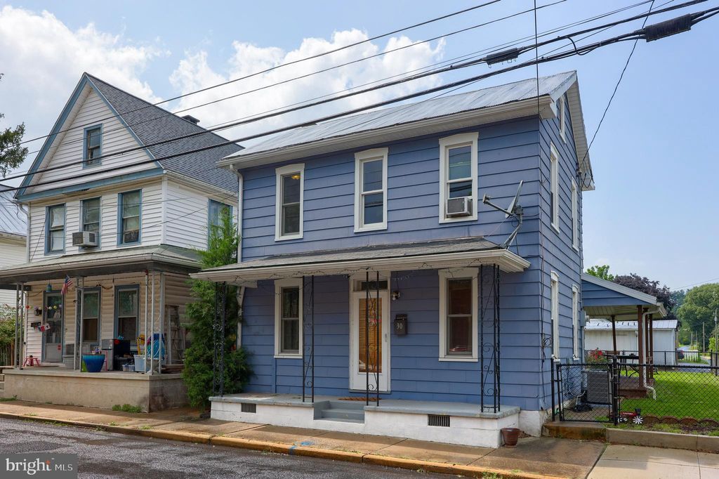 Photo of 30 W GRAMBY ST, MANHEIM, PA 17545 (MLS # PALA2038384)