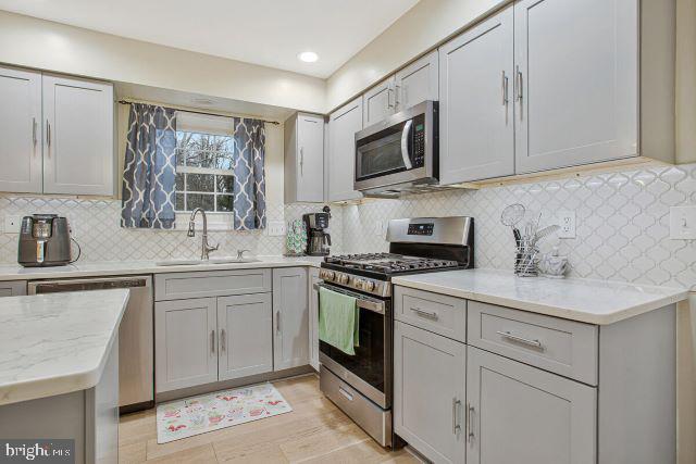 WESTVIEW - Residential