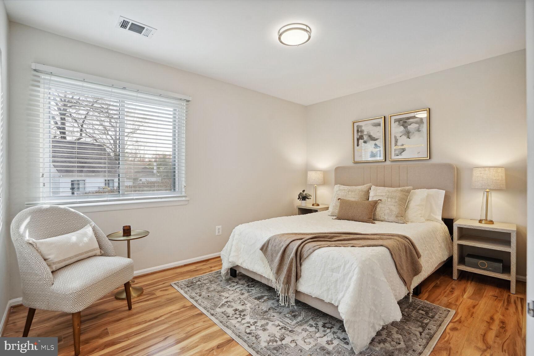 RESTON - Residential