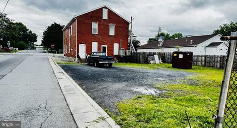 656 W 11TH STREET FRONT ROYAL VA 22630