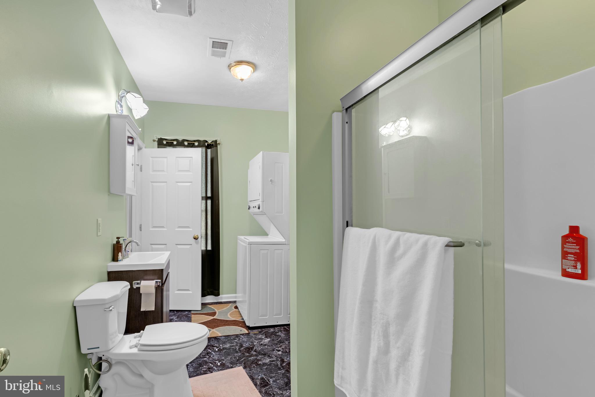 ROYAL VILLAGE - Residential