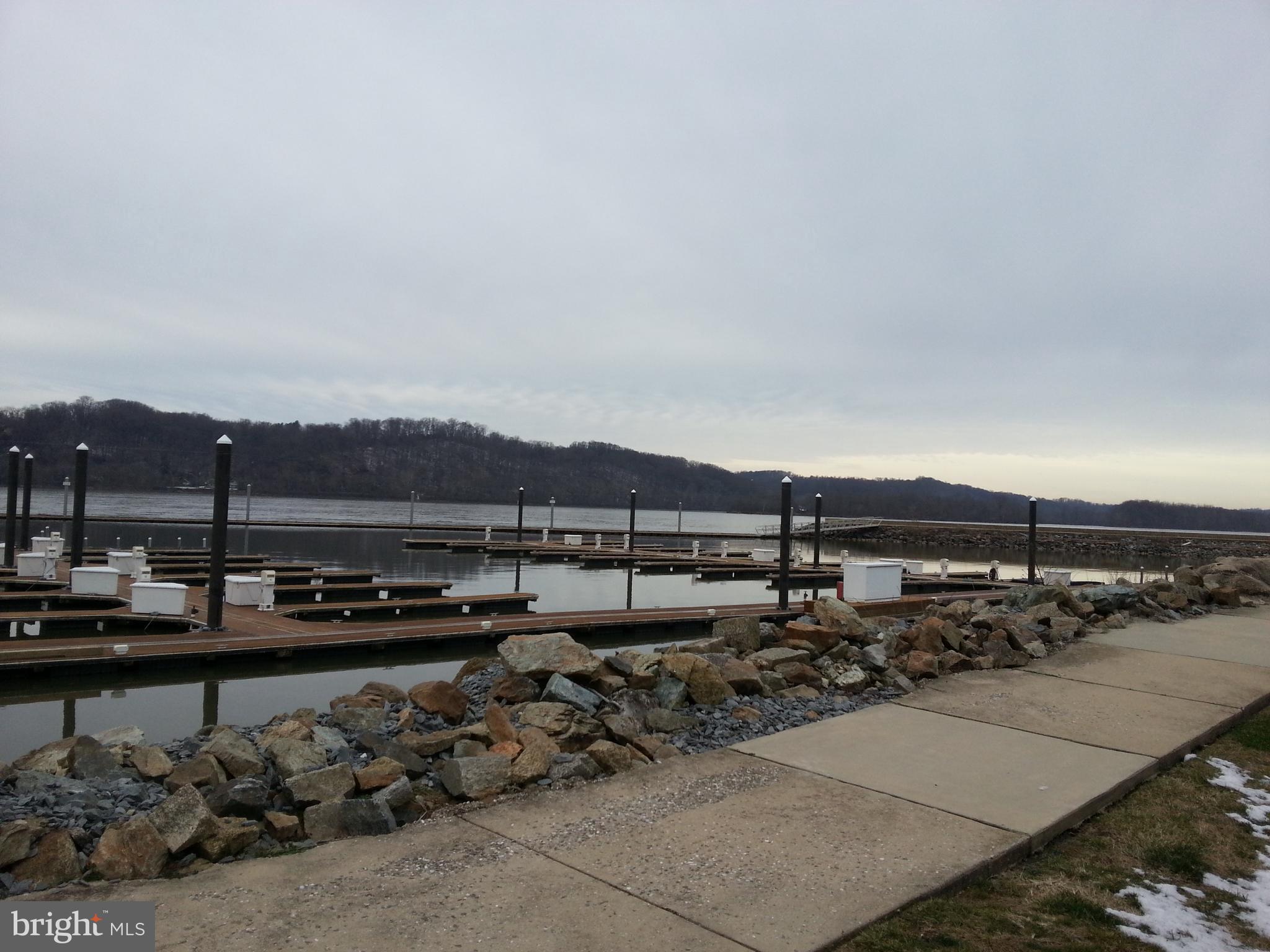 TOMES LANDING - Residential Lease