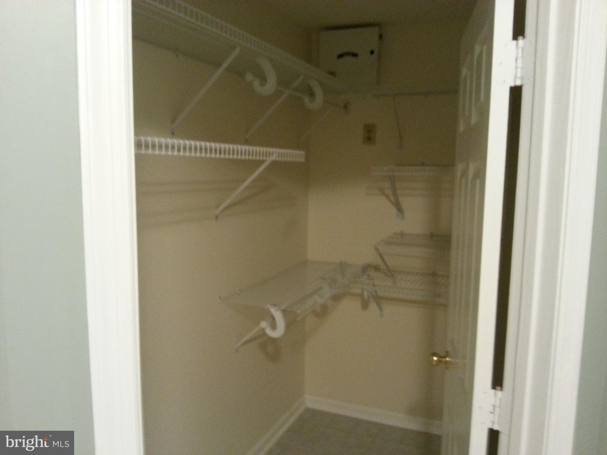 TOMES LANDING - Residential Lease