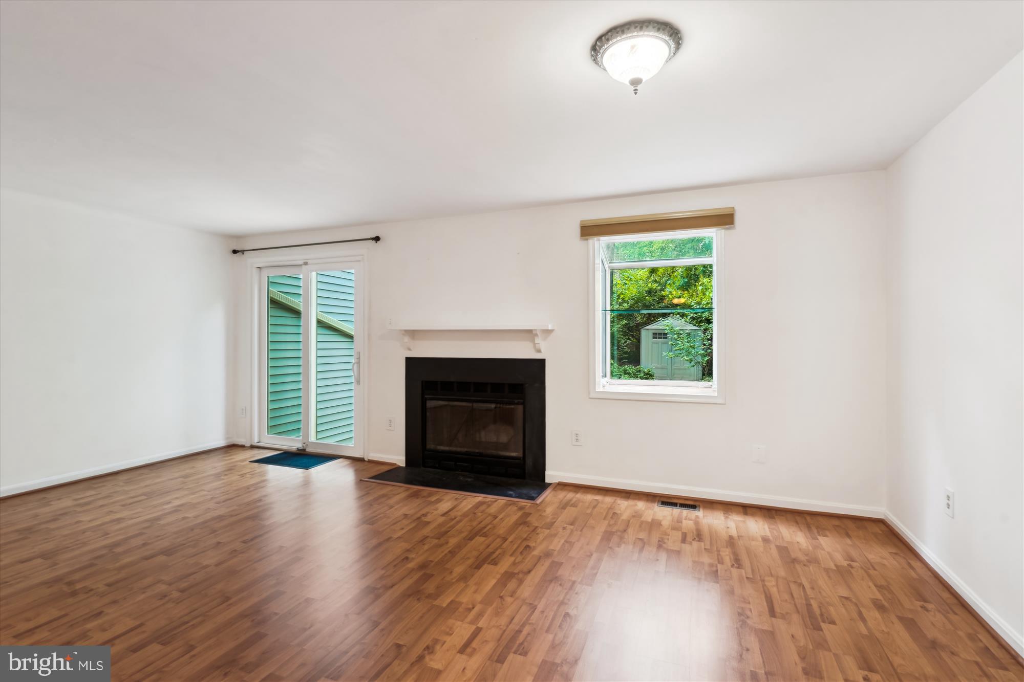 CEDARS OF TYSONS - Residential Lease