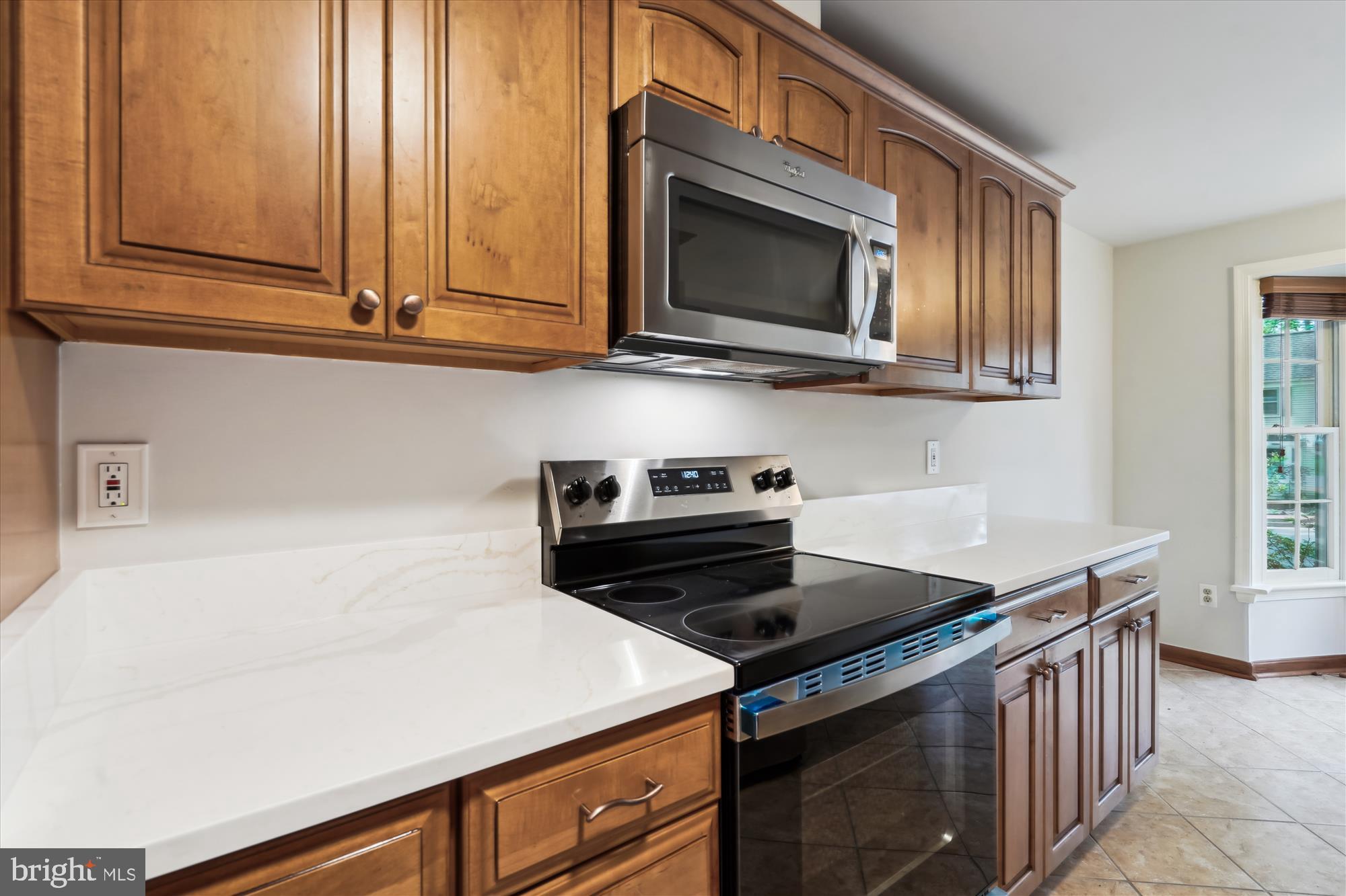 CEDARS OF TYSONS - Residential Lease