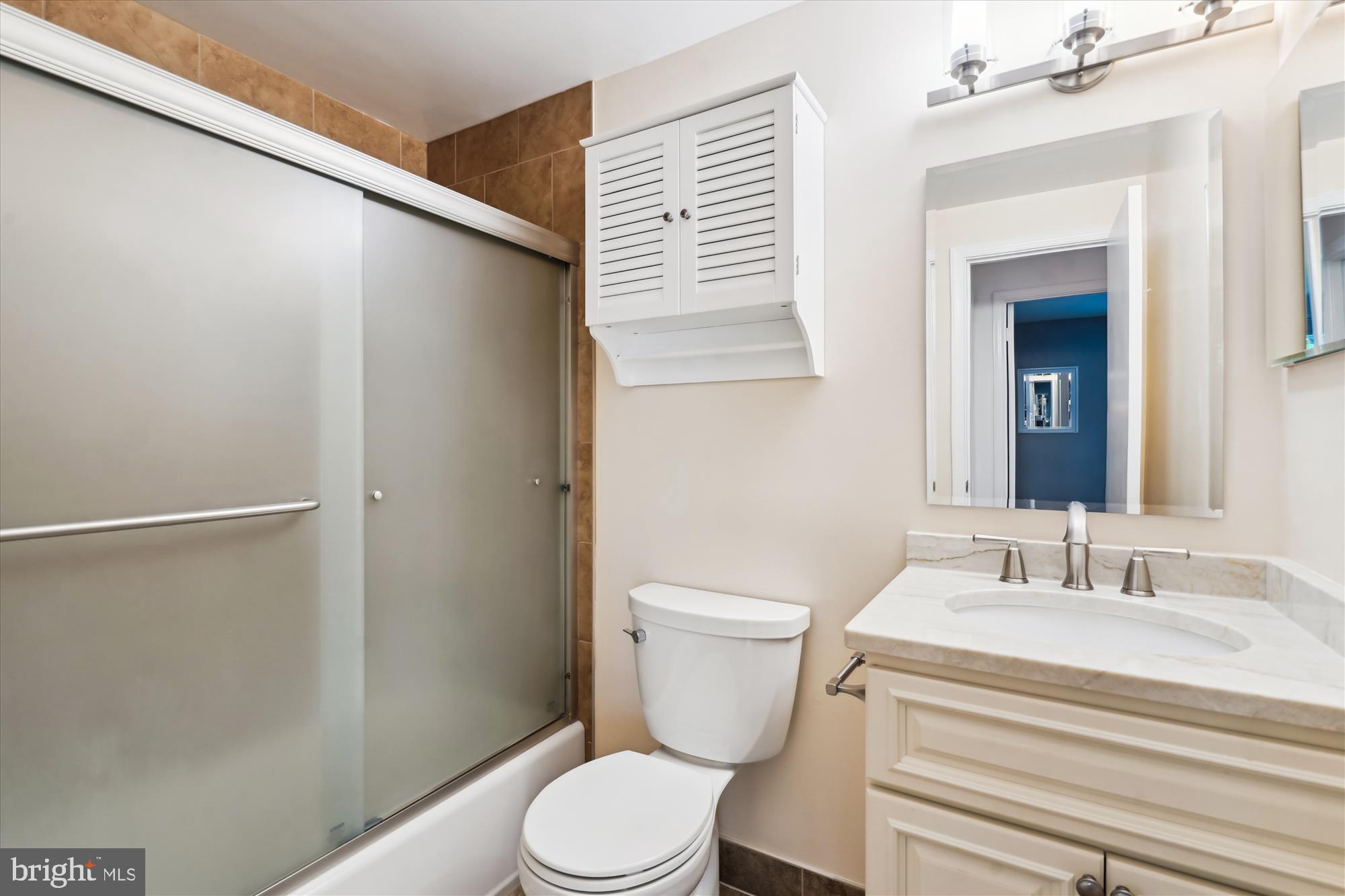 CEDARS OF TYSONS - Residential Lease