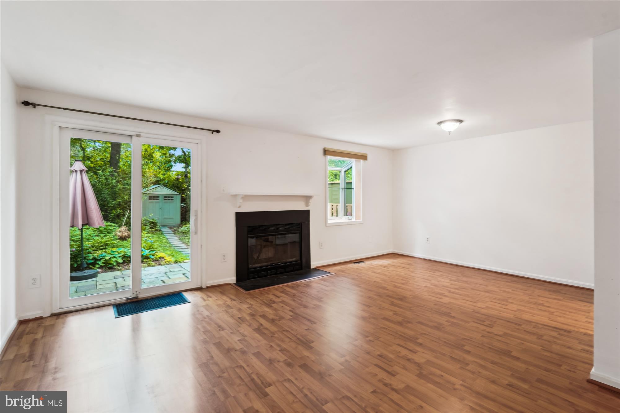 CEDARS OF TYSONS - Residential Lease