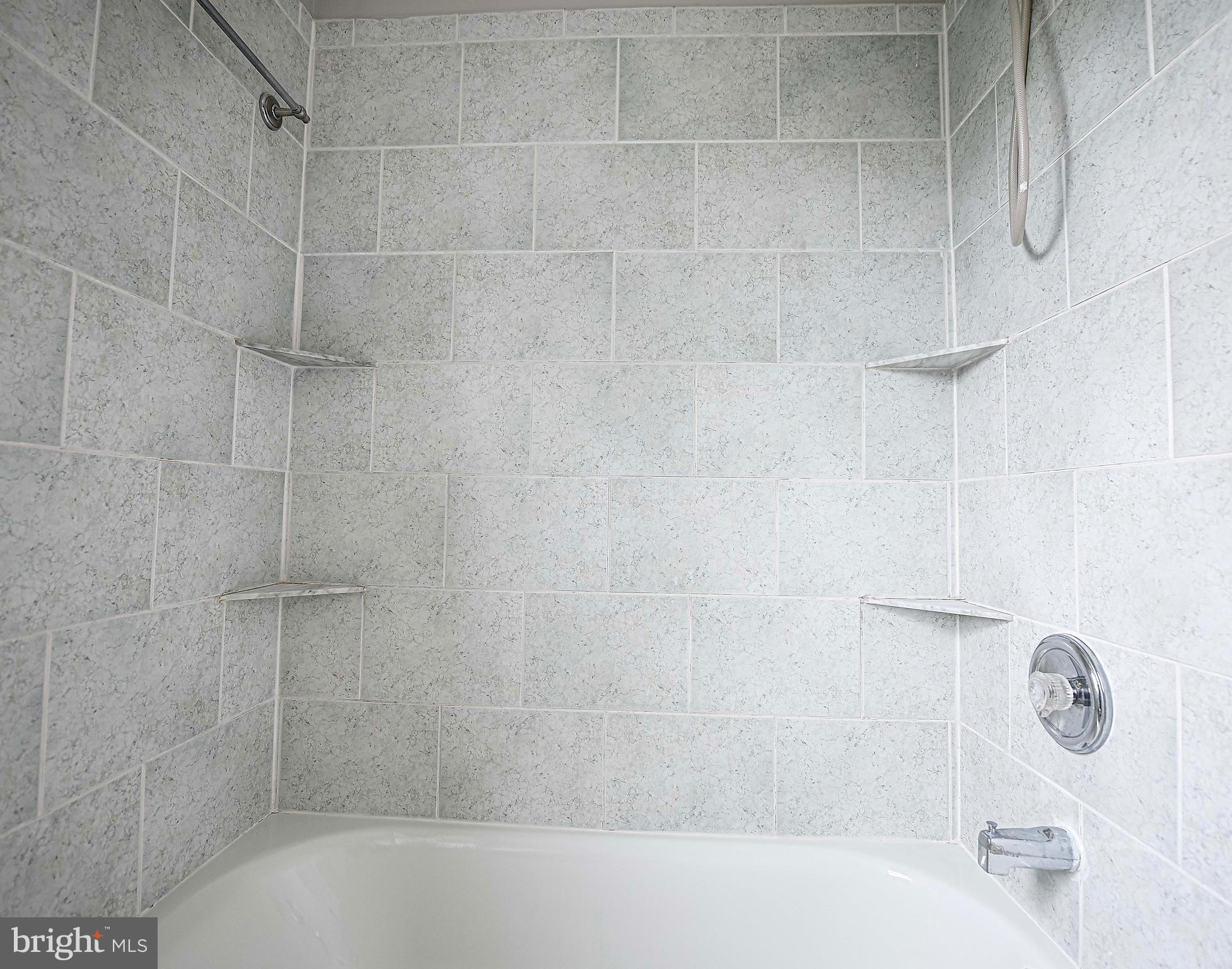 THE SILVERGATE - Residential