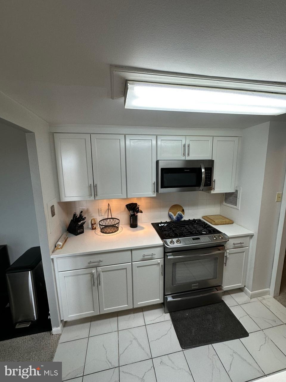 JENKINTOWN - Residential