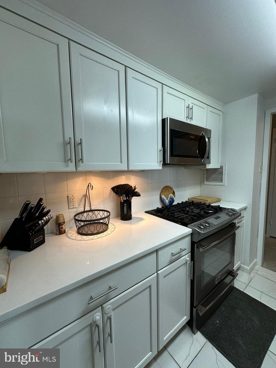 JENKINTOWN - Residential