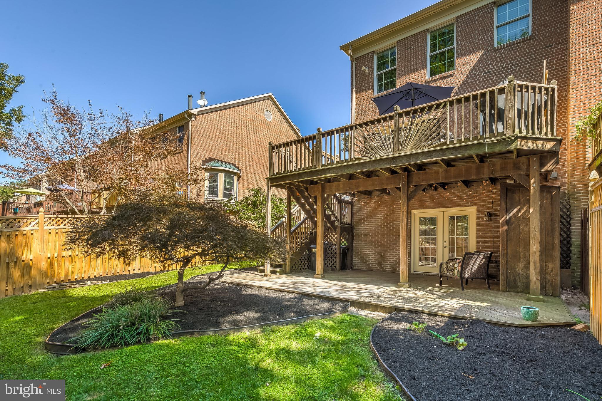 HUNTERS RUN - Residential