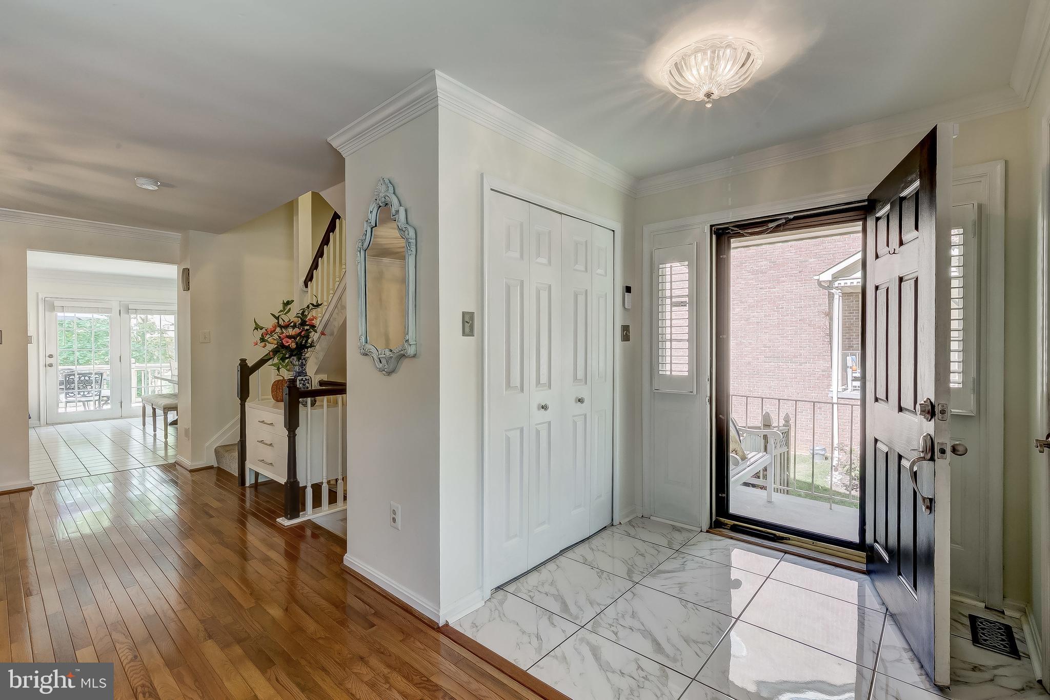 HUNTERS RUN - Residential