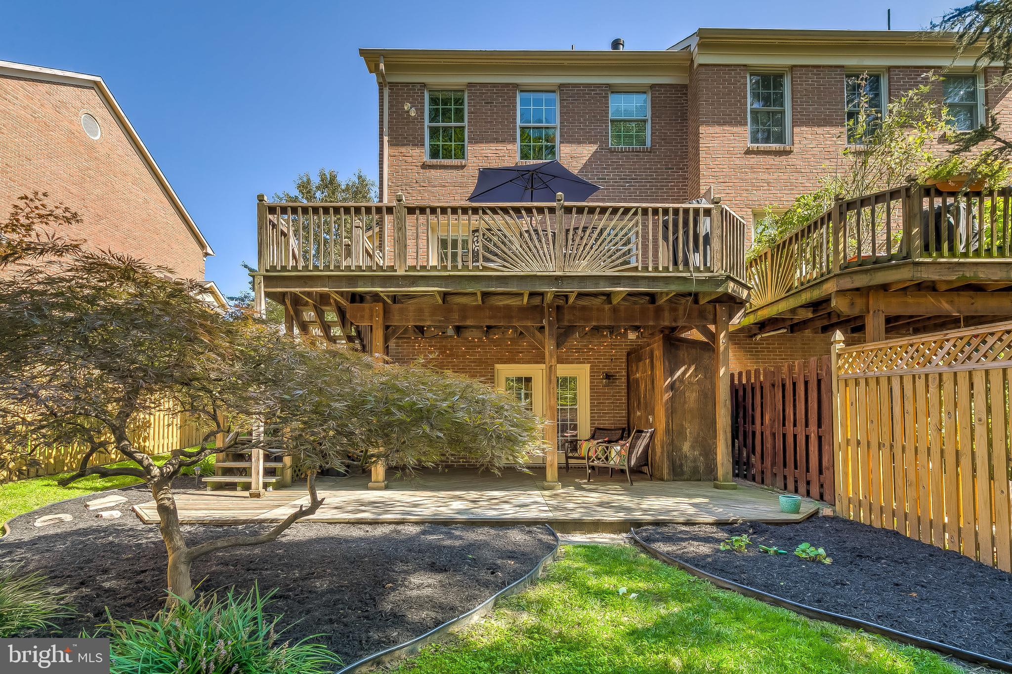 HUNTERS RUN - Residential