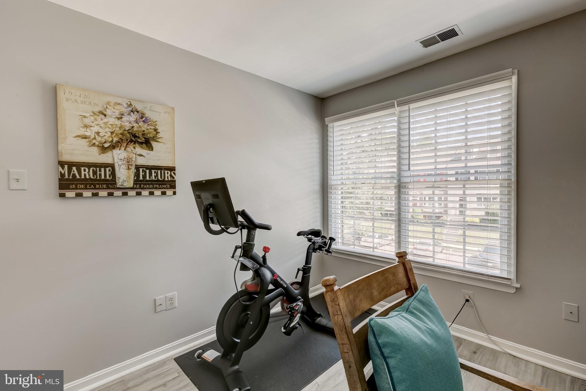 HUNTERS RUN - Residential