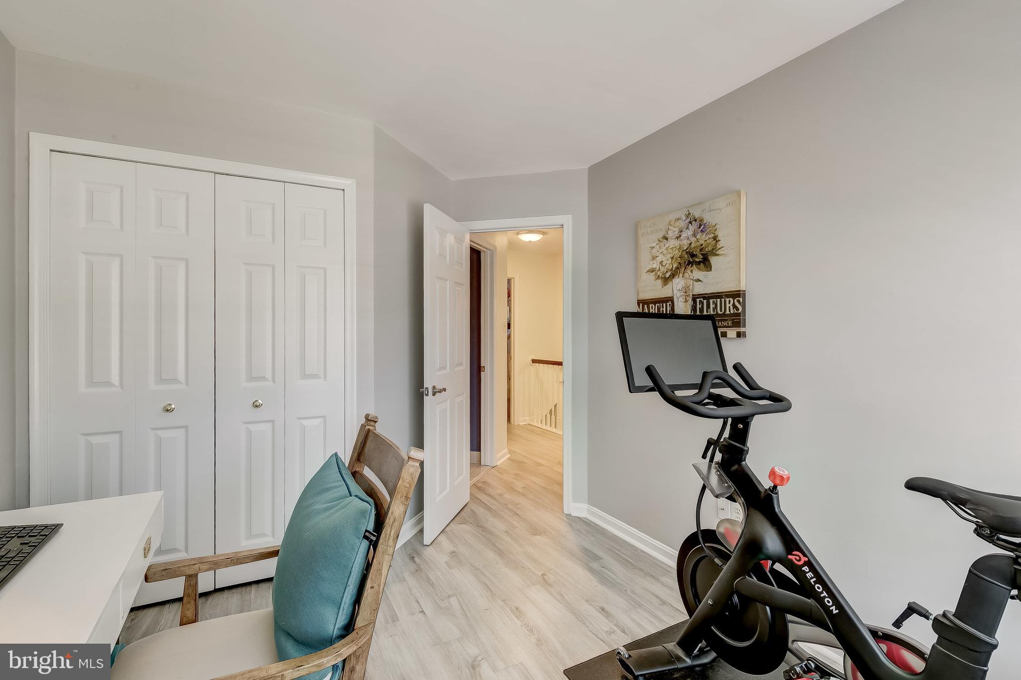 HUNTERS RUN - Residential