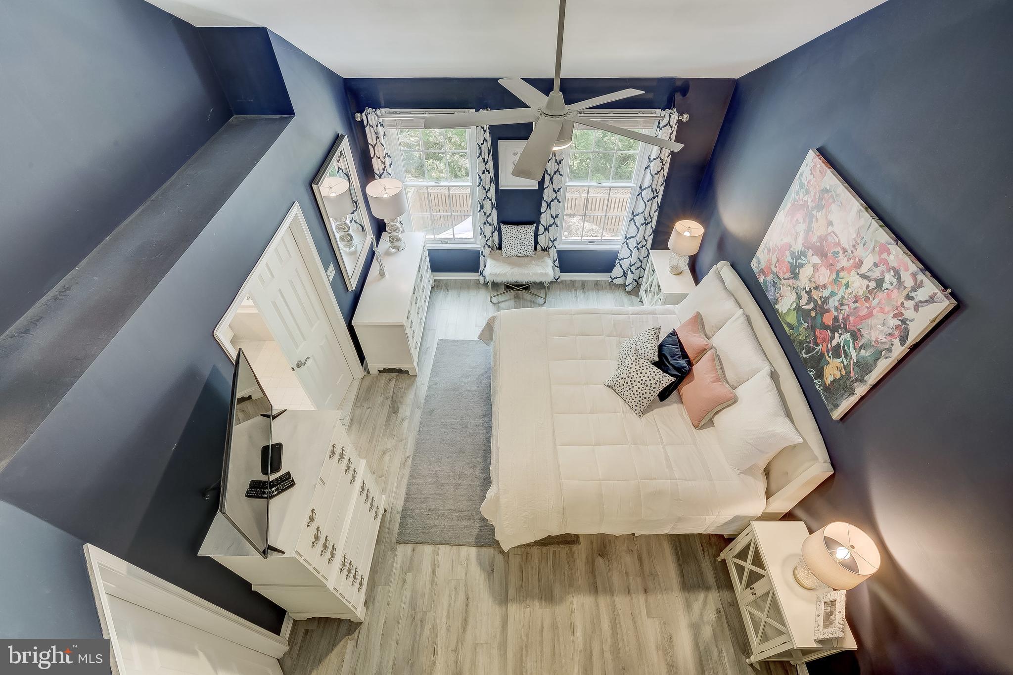 HUNTERS RUN - Residential