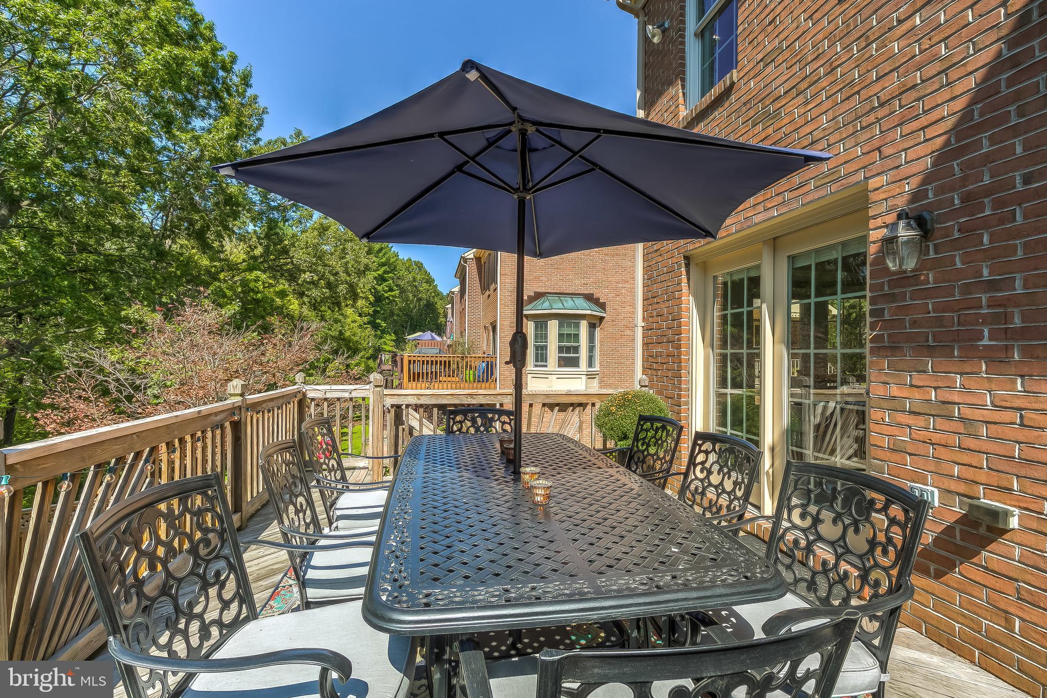 HUNTERS RUN - Residential