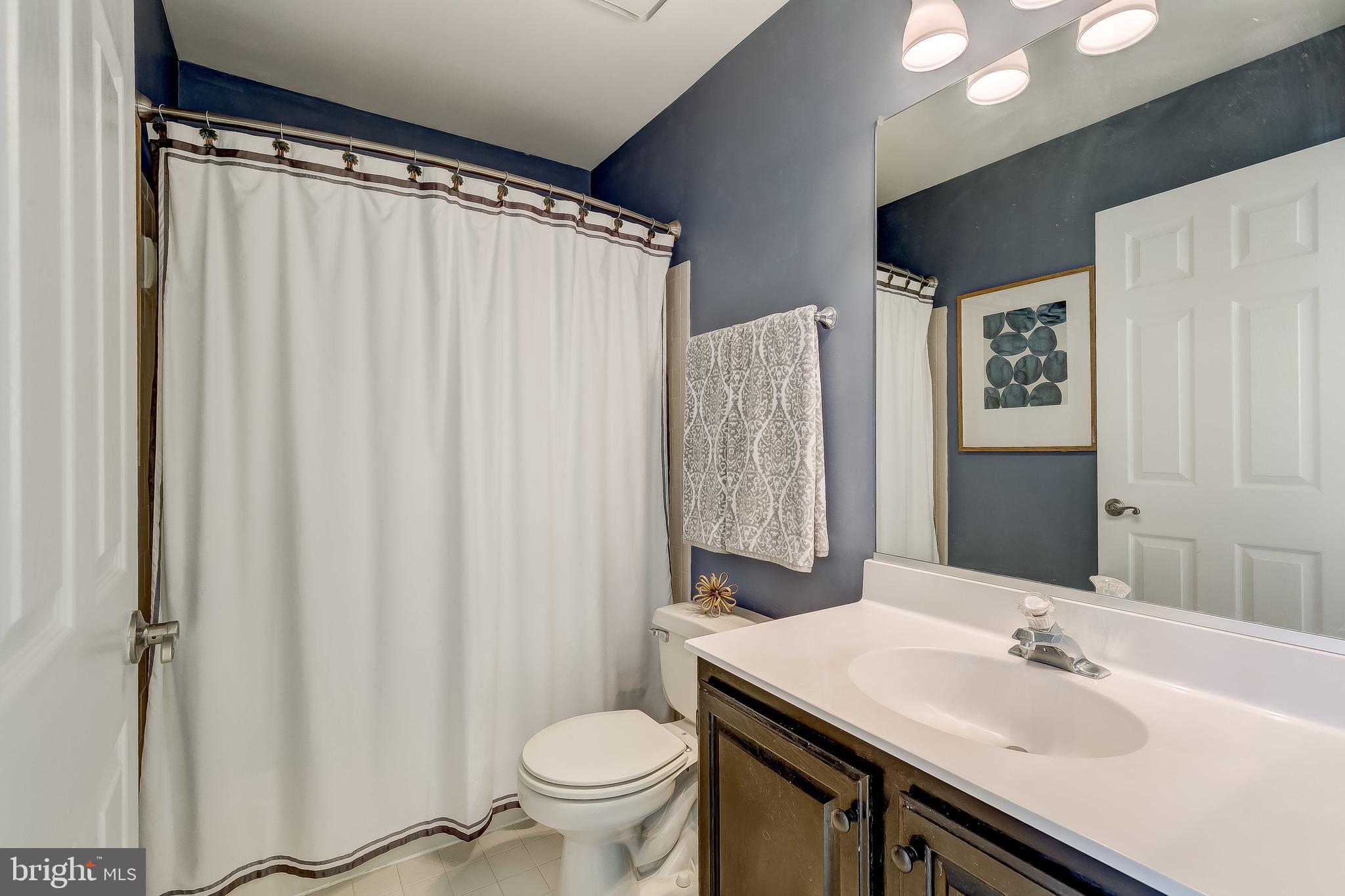 HUNTERS RUN - Residential