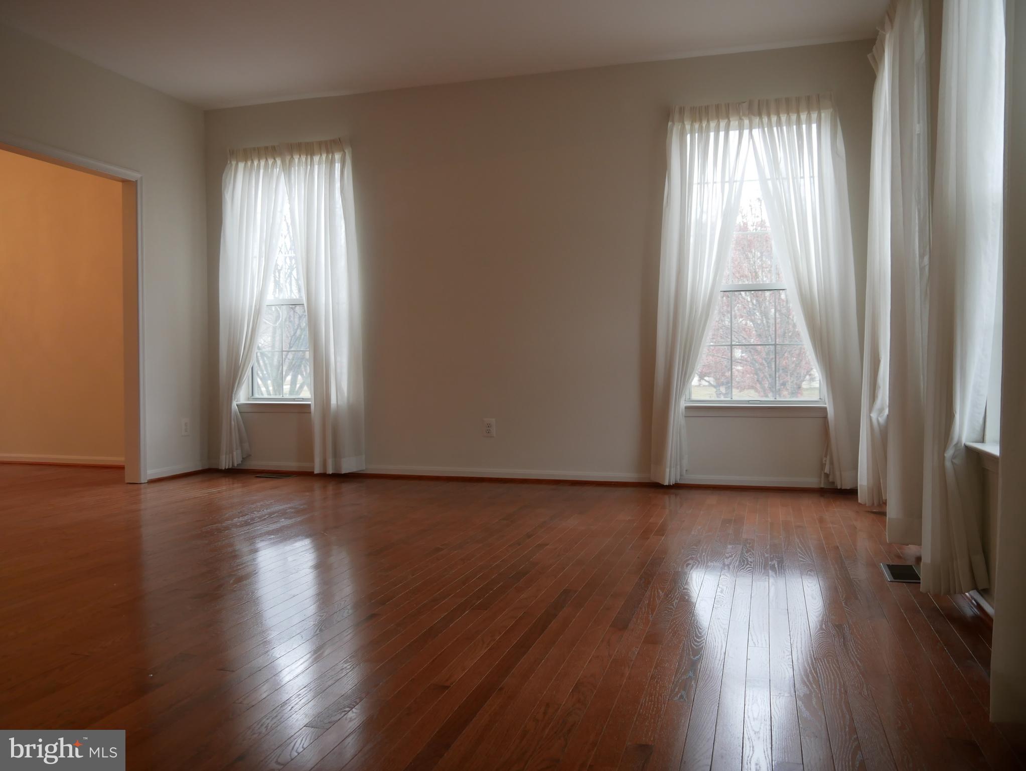 GLENN ESTATES - Residential