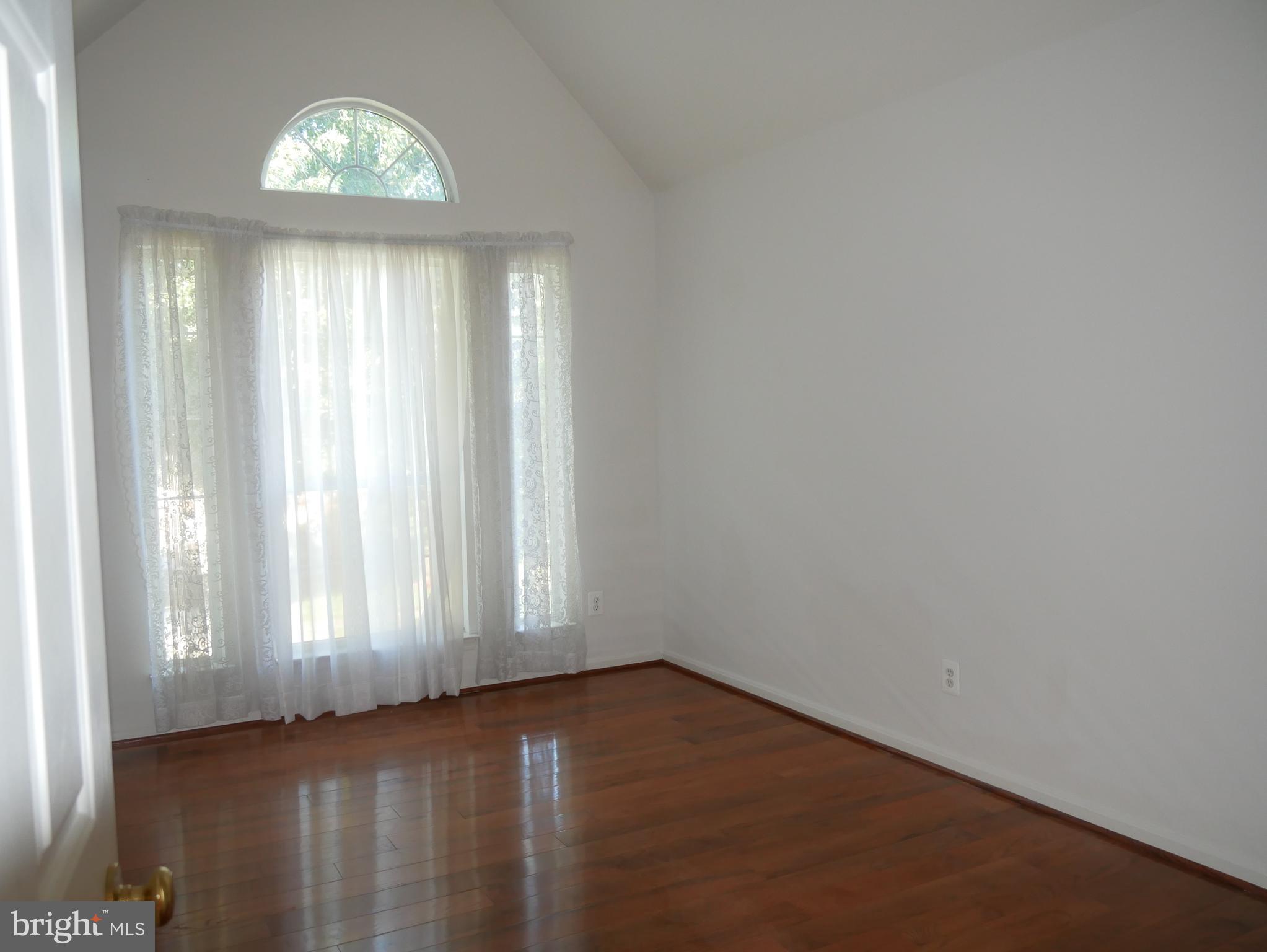 GLENN ESTATES - Residential