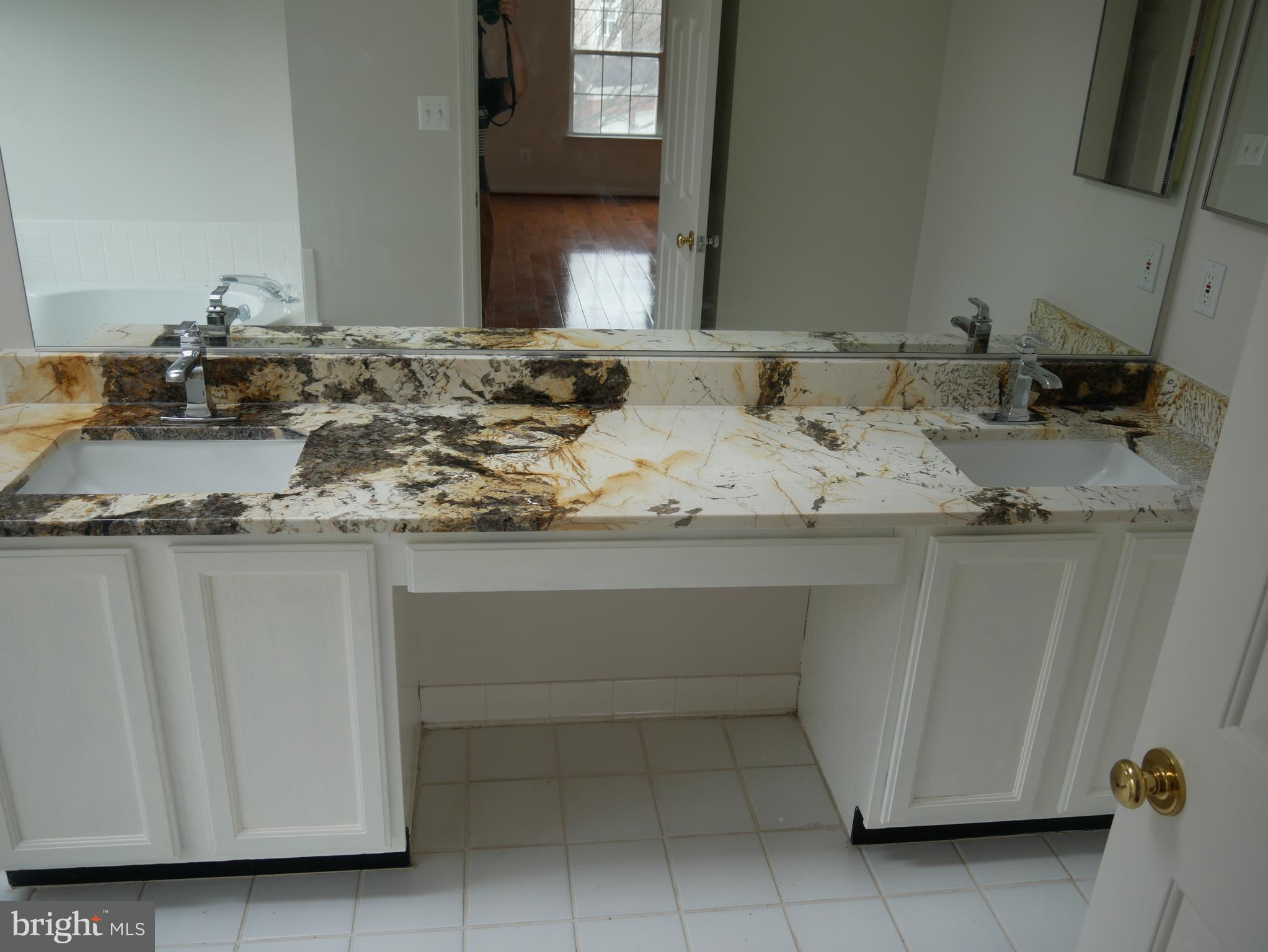 GLENN ESTATES - Residential