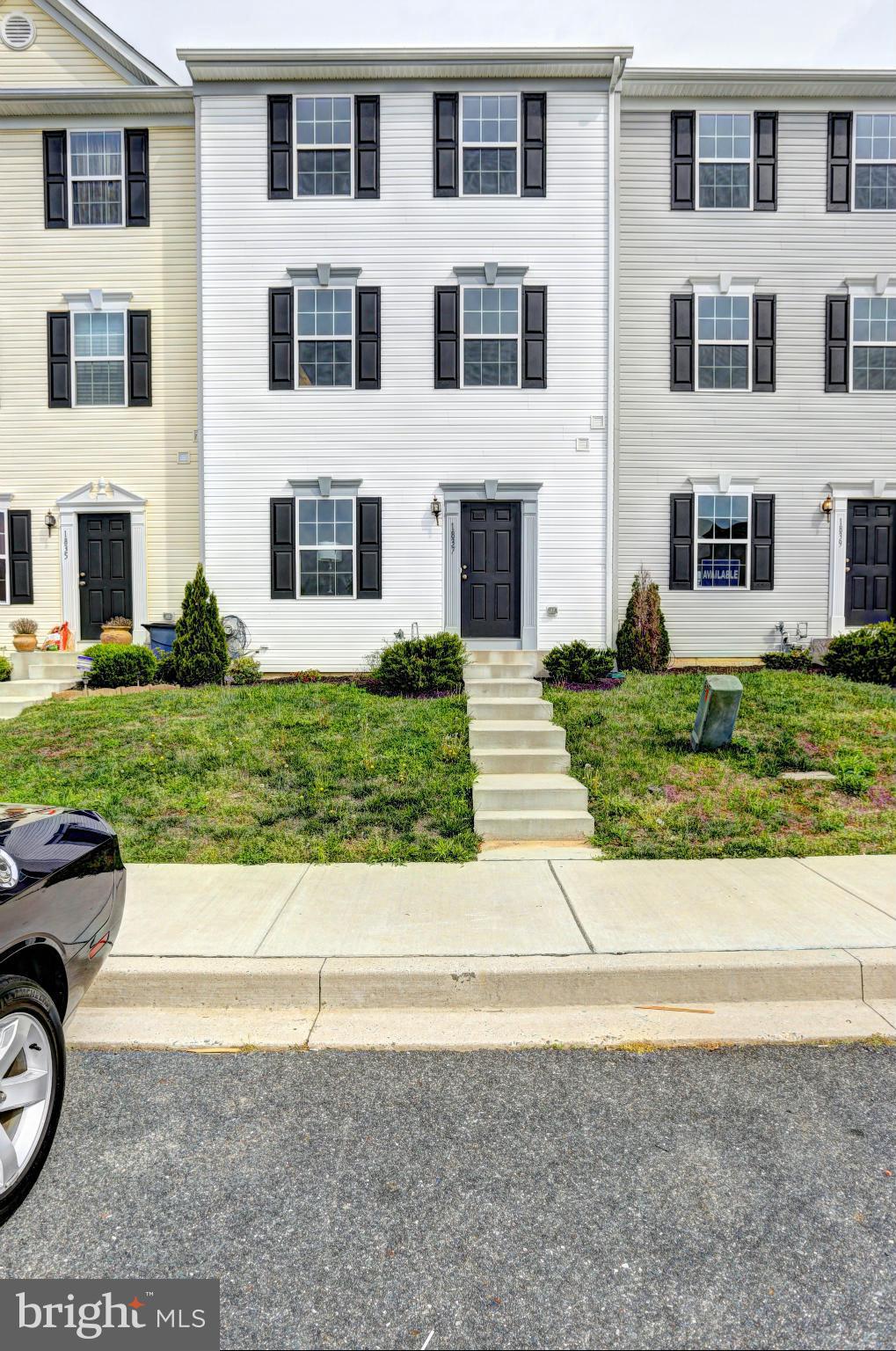 TRIMBLE MEADOWS - Residential