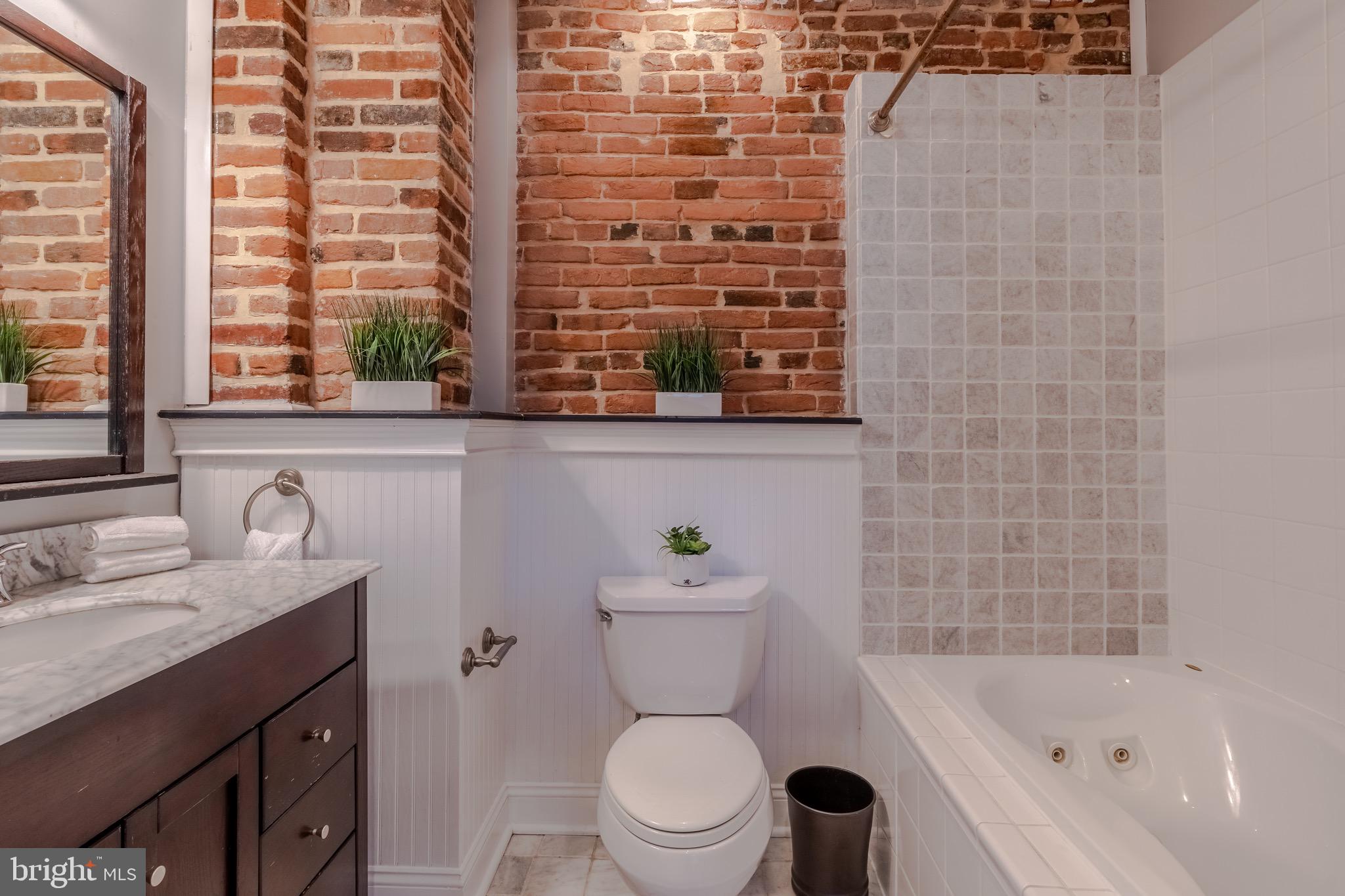 FELLS POINT HISTORIC DISTRICT - Residential Income