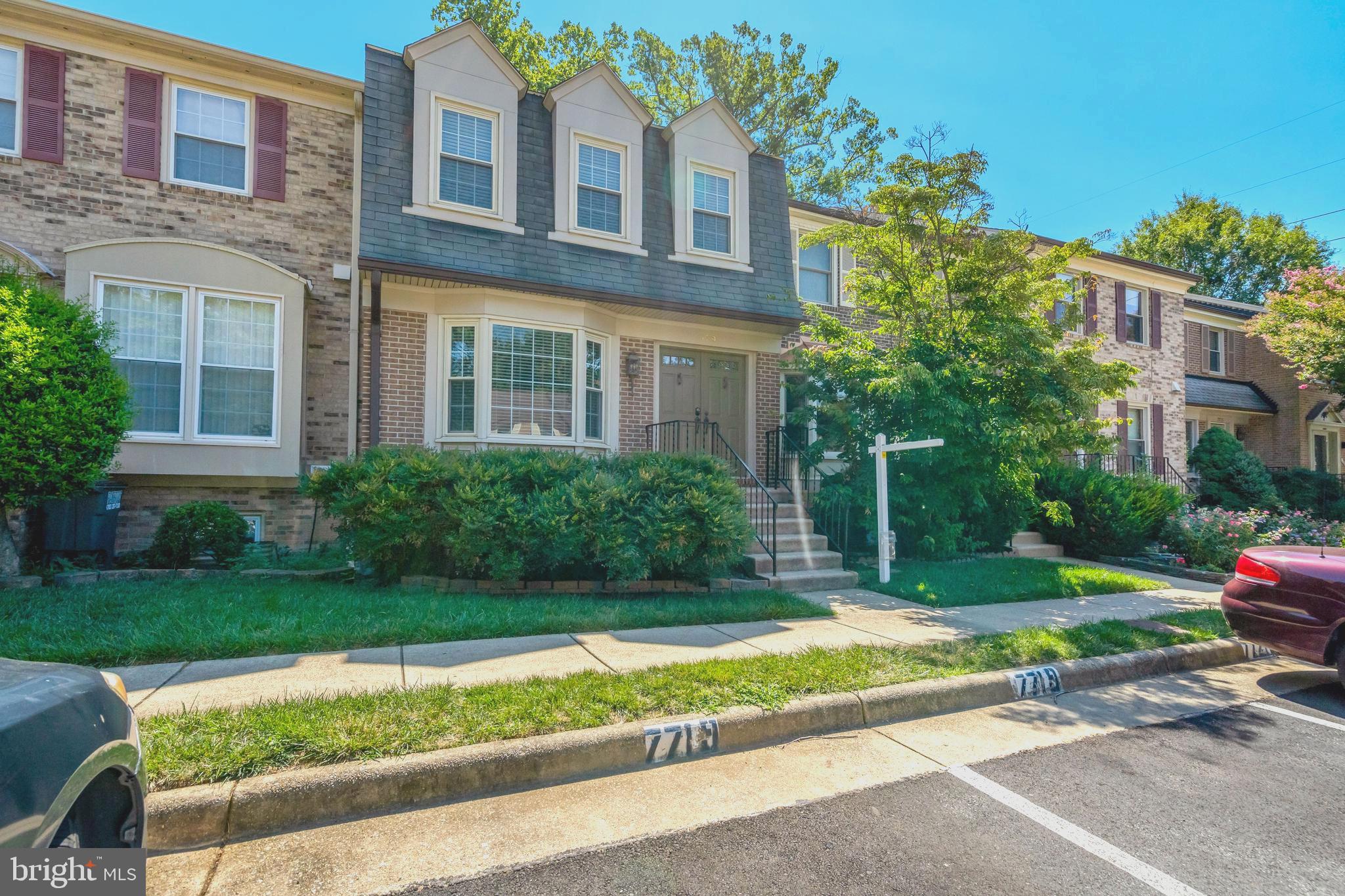 7719 BRISTOL SQUARE COURT