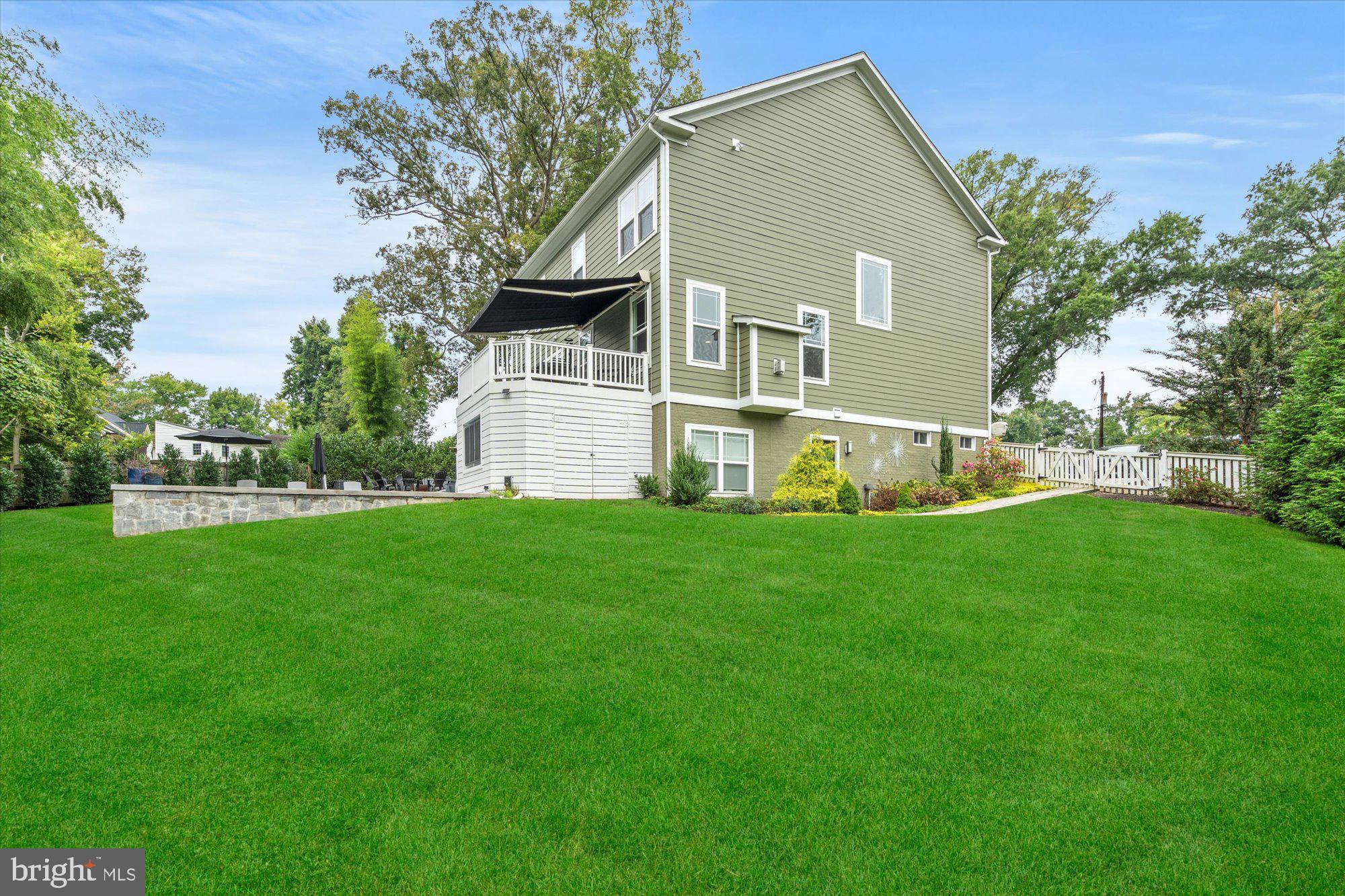 HOLLIN HALL VILLAGE - Residential