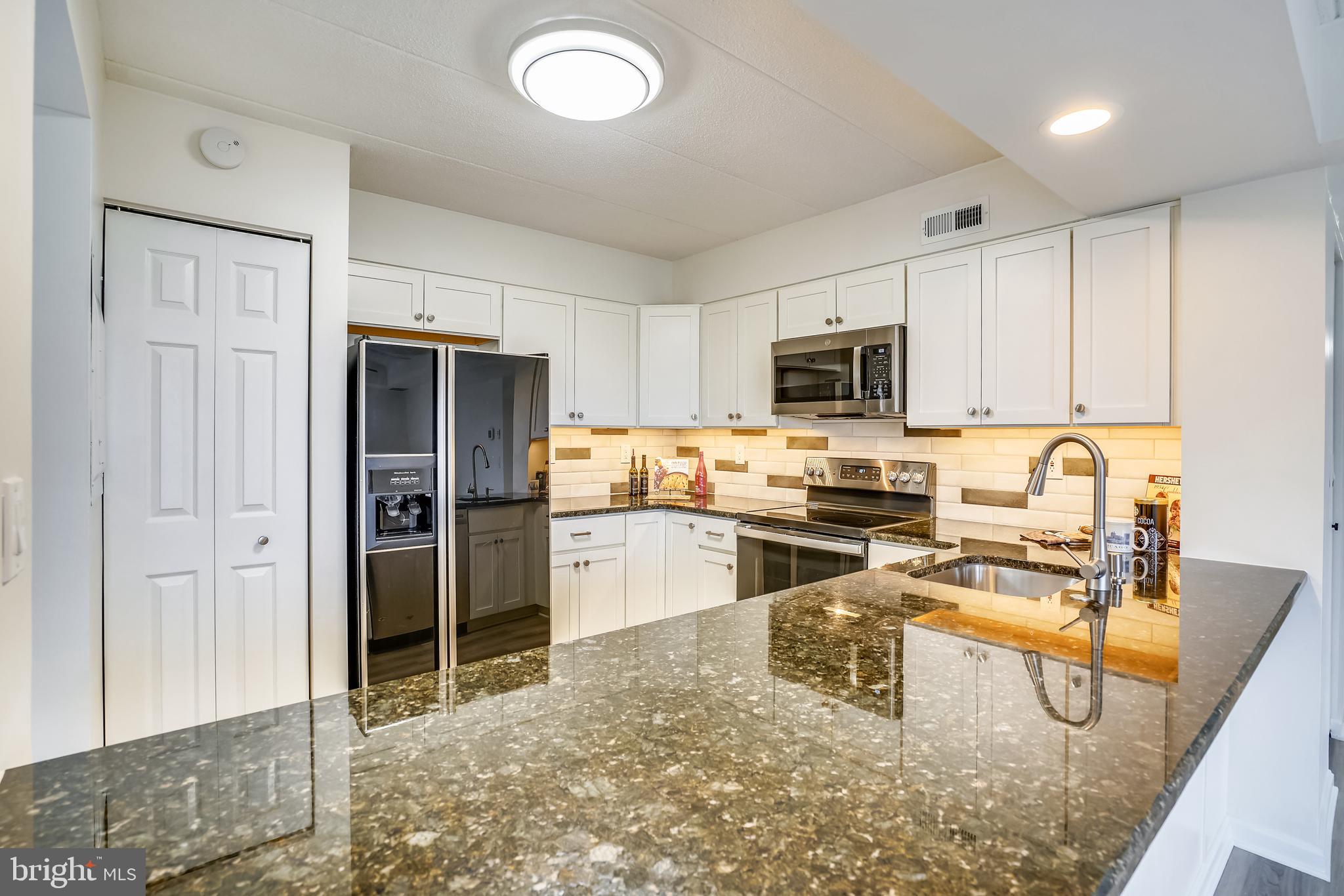 KINGS CONTRIVANCE - Residential Lease