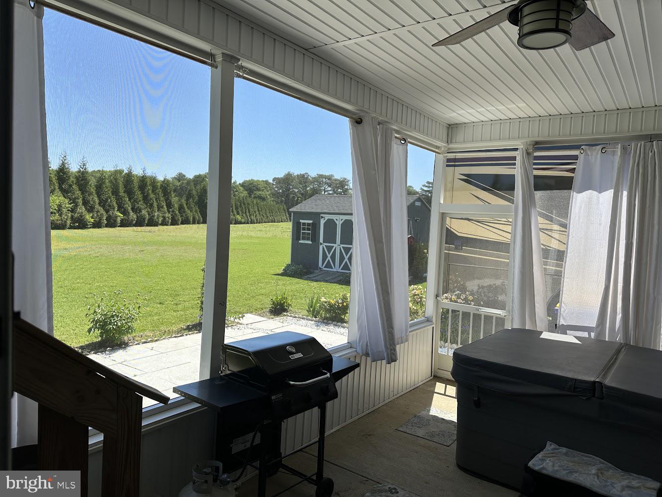 SOUTHPOINTE CROSSING - Residential