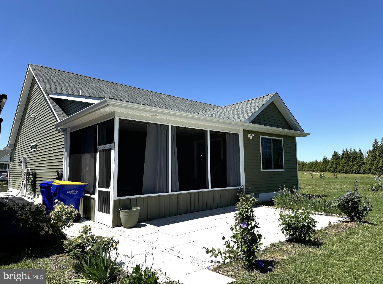 SOUTHPOINTE CROSSING - Residential