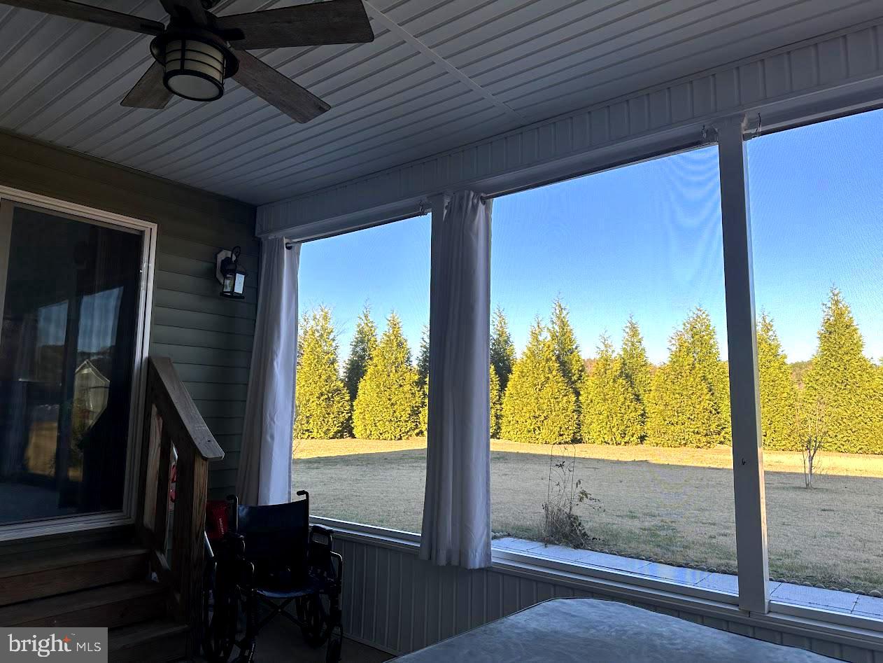 SOUTHPOINTE CROSSING - Residential