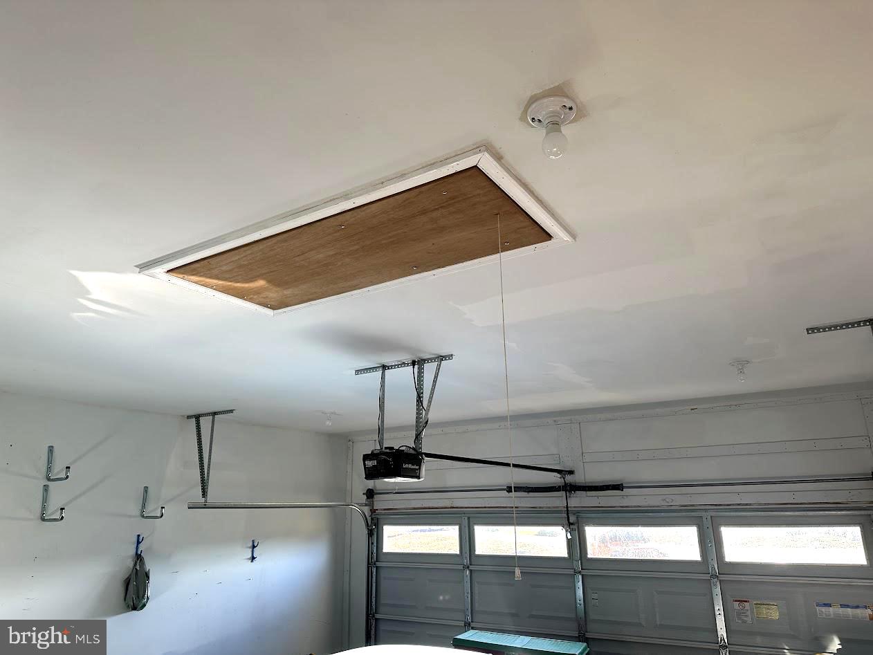 SOUTHPOINTE CROSSING - Residential