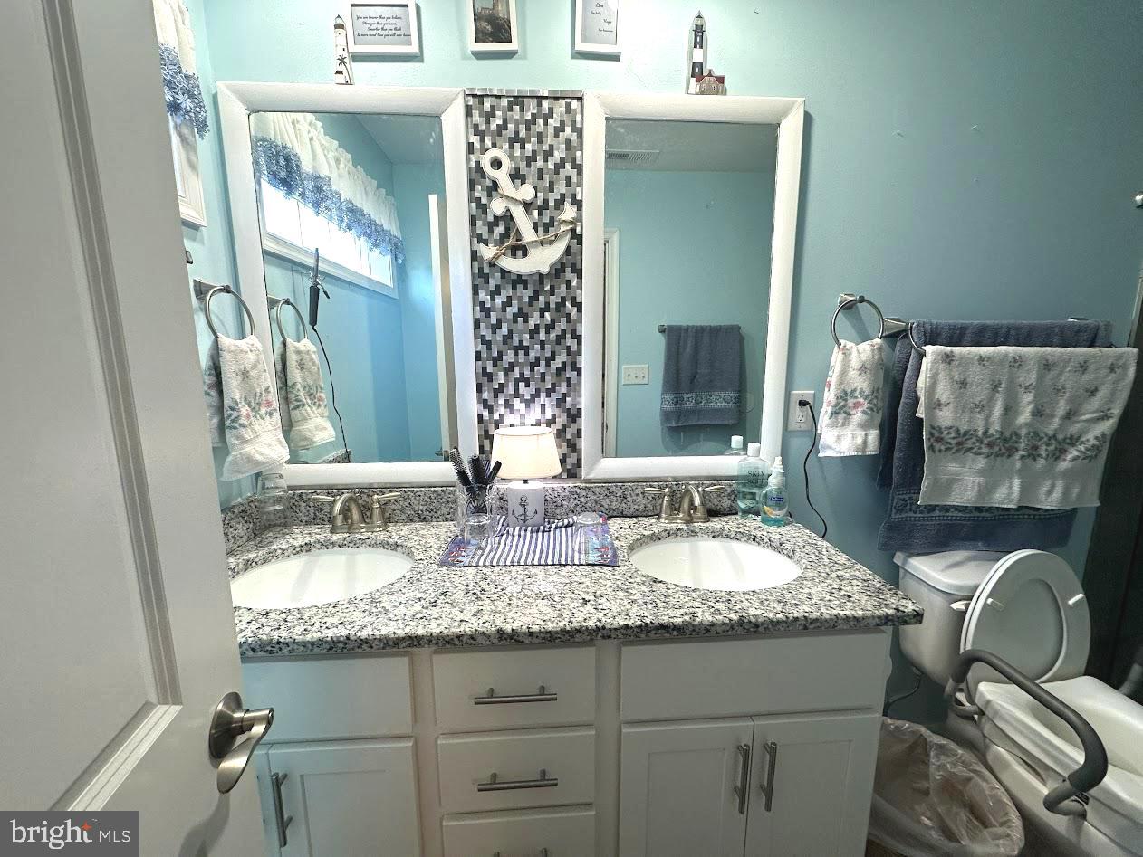 SOUTHPOINTE CROSSING - Residential