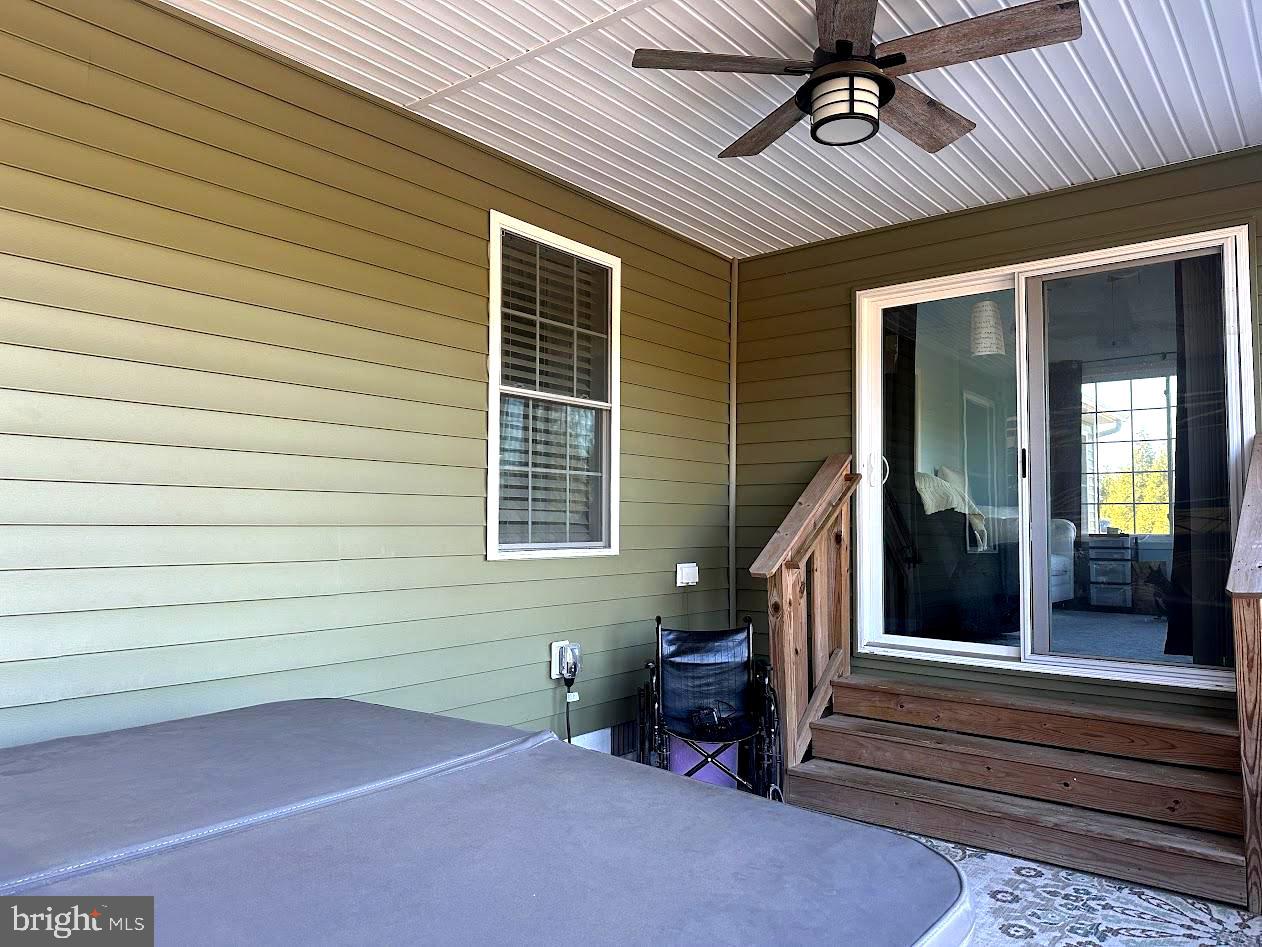 SOUTHPOINTE CROSSING - Residential