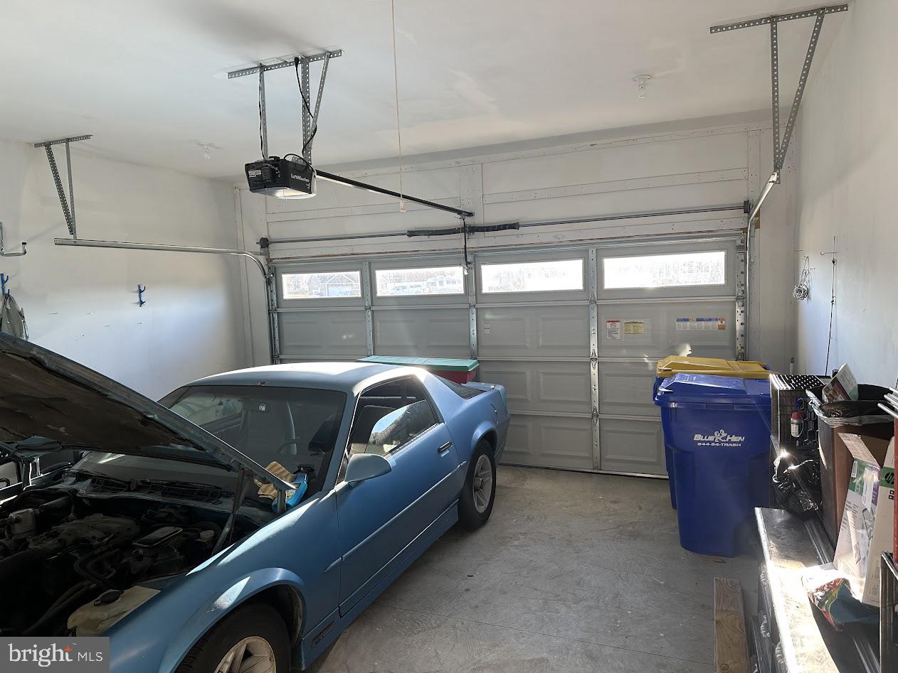 SOUTHPOINTE CROSSING - Residential