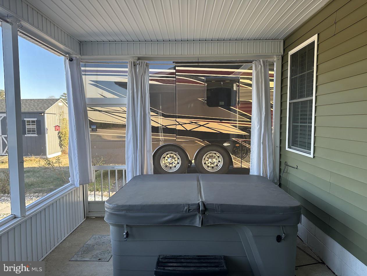 SOUTHPOINTE CROSSING - Residential